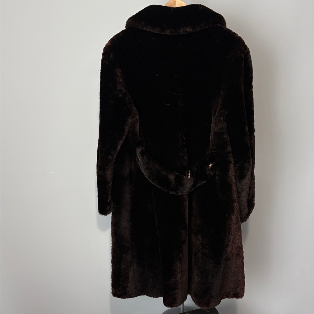 Sheepskin Fur Coat - Picture 6 of 9